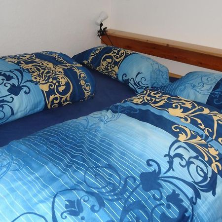 Private Gastezimmer Bei Ila Zimmerling Dresden Eksteriør billede